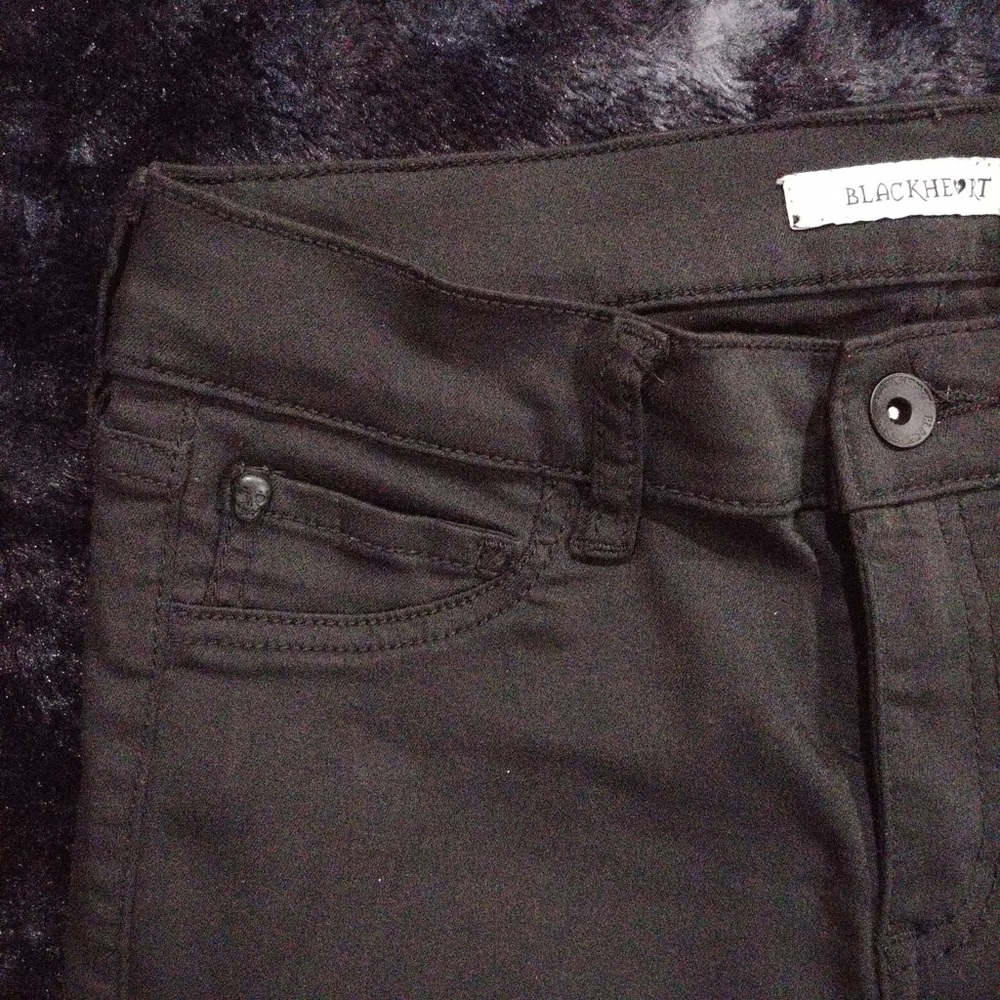Blackheart Never-Fade Stingerette Super Skinny Black Pants